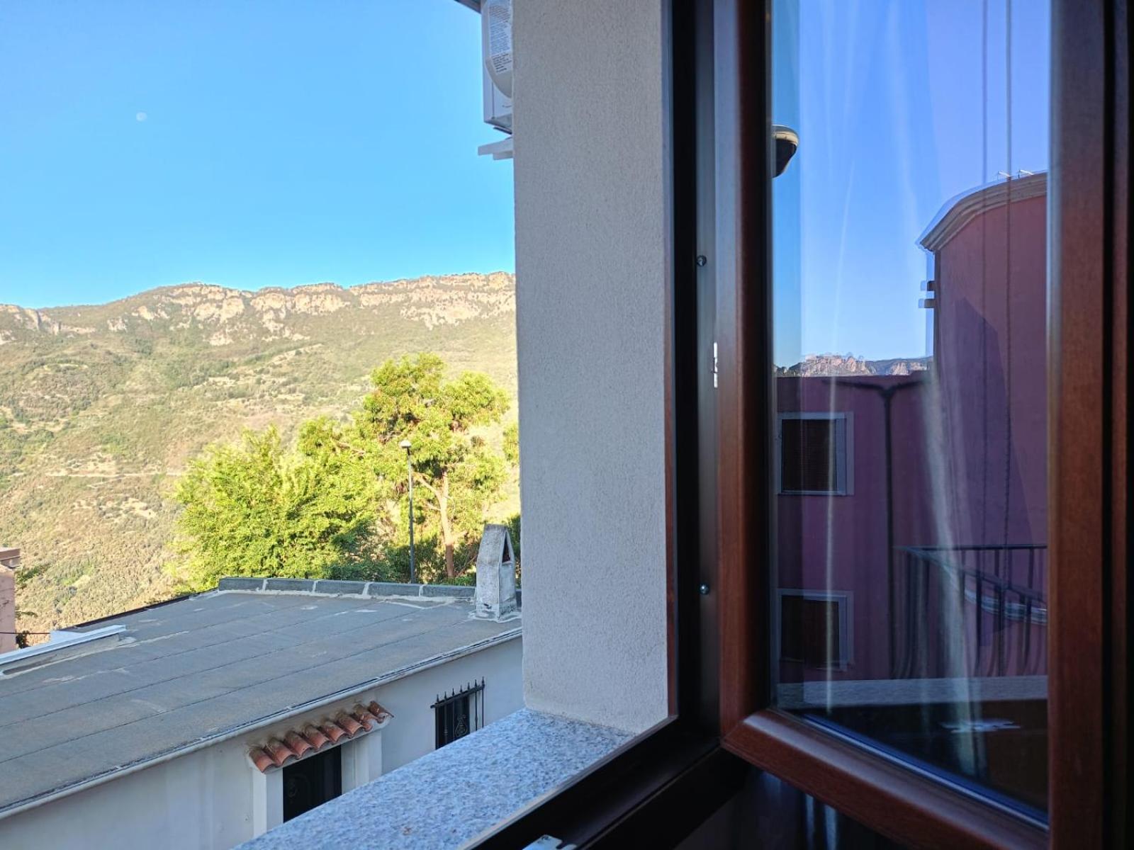 Vista D'Ogliastra Hotel Gairo Sant'Elena Стая снимка