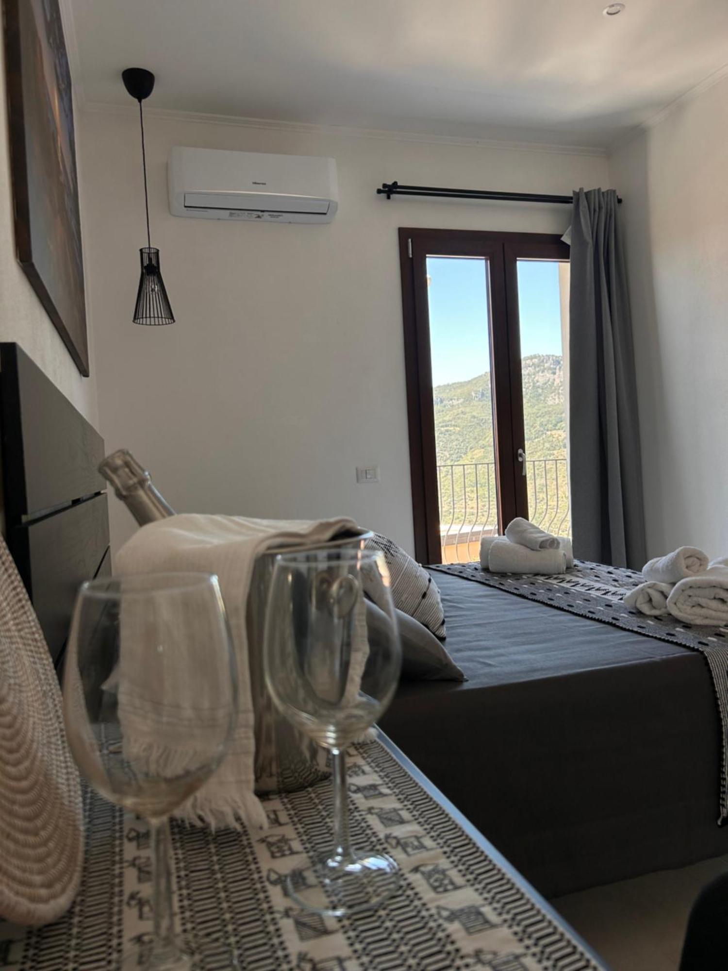 Vista D'Ogliastra Hotel Gairo Sant'Elena Стая снимка