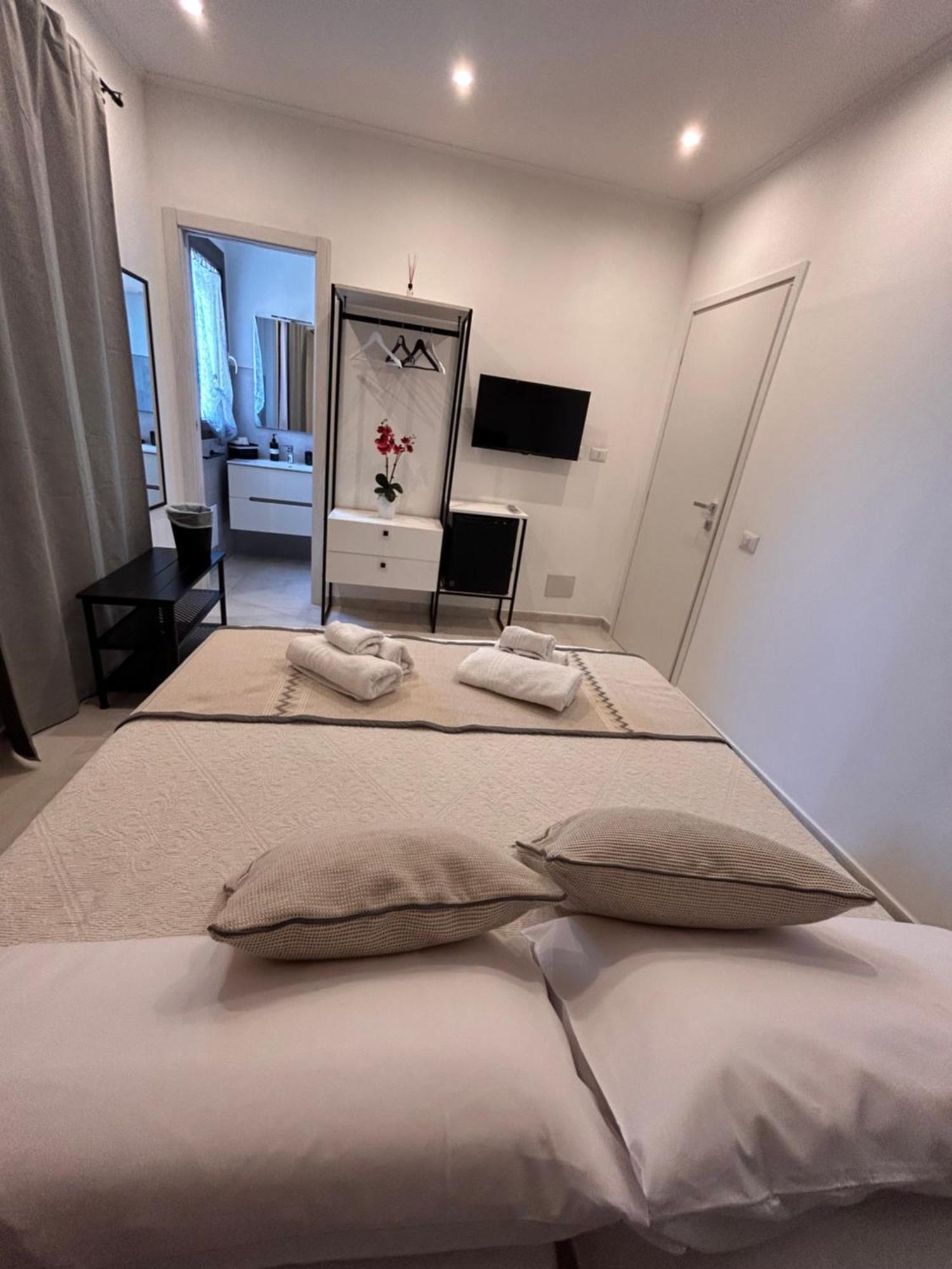Vista D'Ogliastra Hotel Gairo Sant'Elena Стая снимка